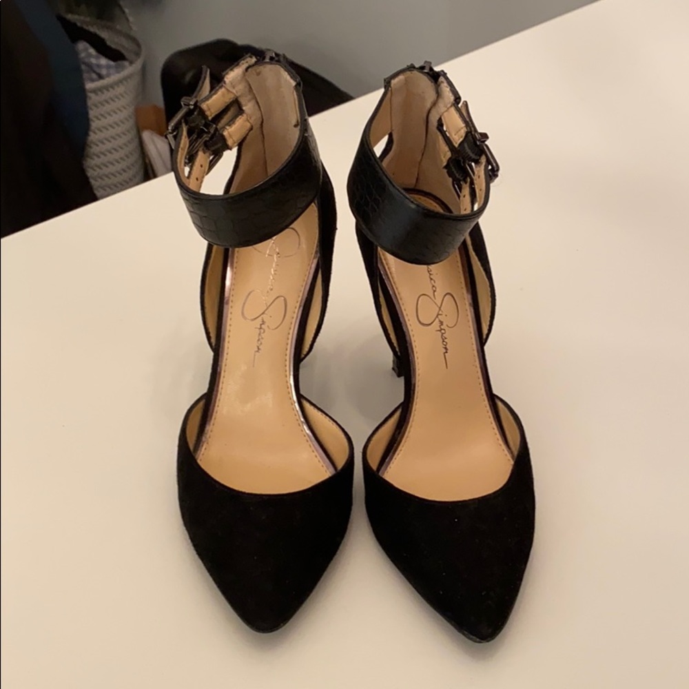 Jessica Simpson black heels